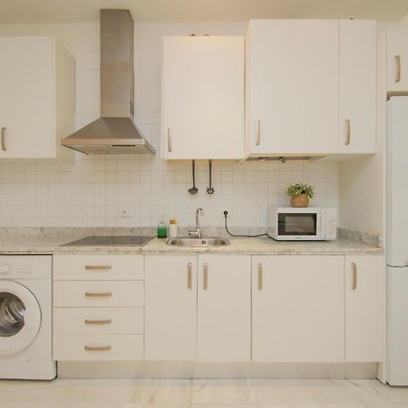 Lovely Apt In The City Center - 15M Walk Giralda Севілья Екстер'єр фото