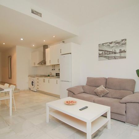 Lovely Apt In The City Center - 15M Walk Giralda Севілья Екстер'єр фото
