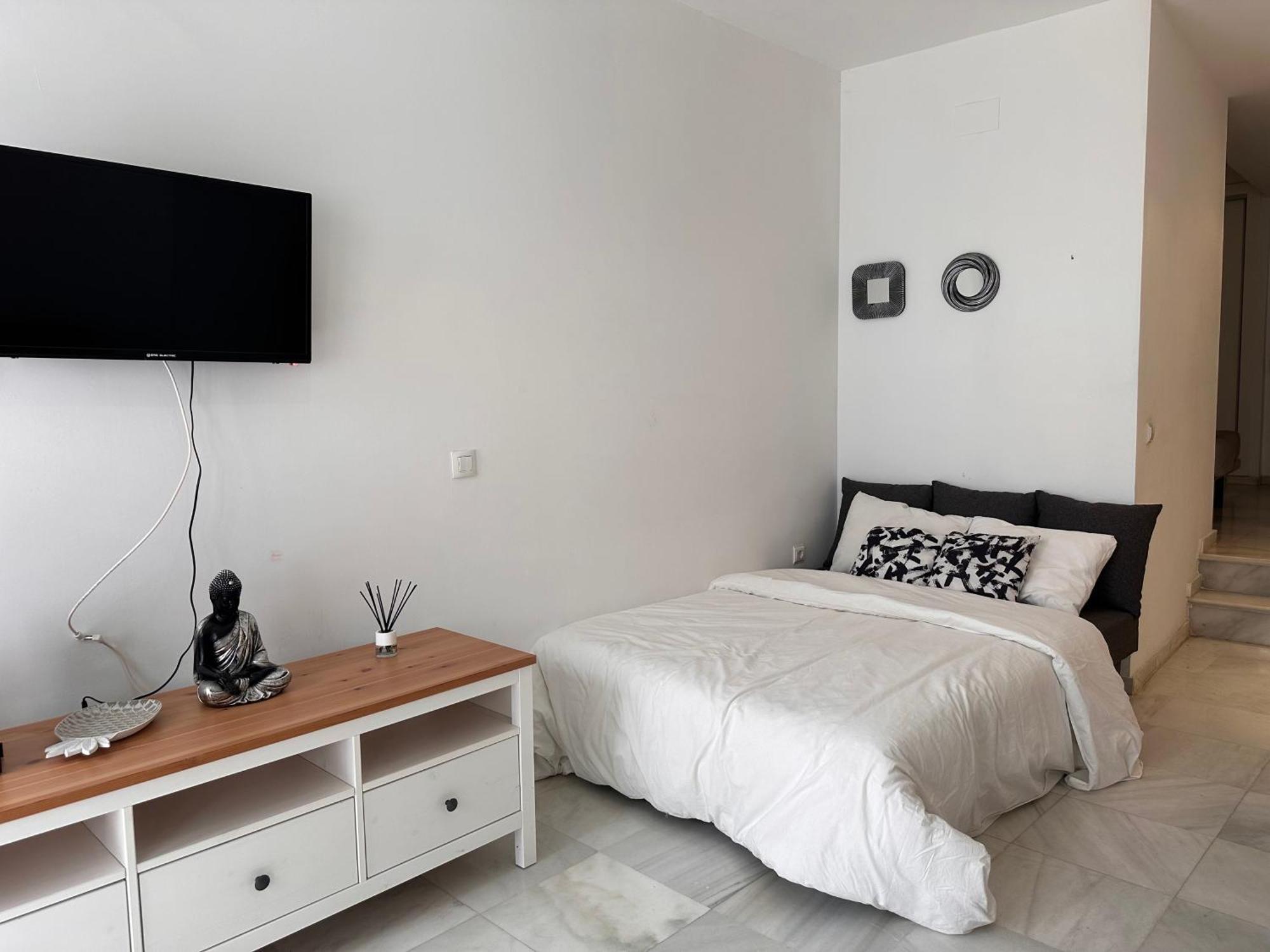 Lovely Apt In The City Center - 15M Walk Giralda Севілья Екстер'єр фото