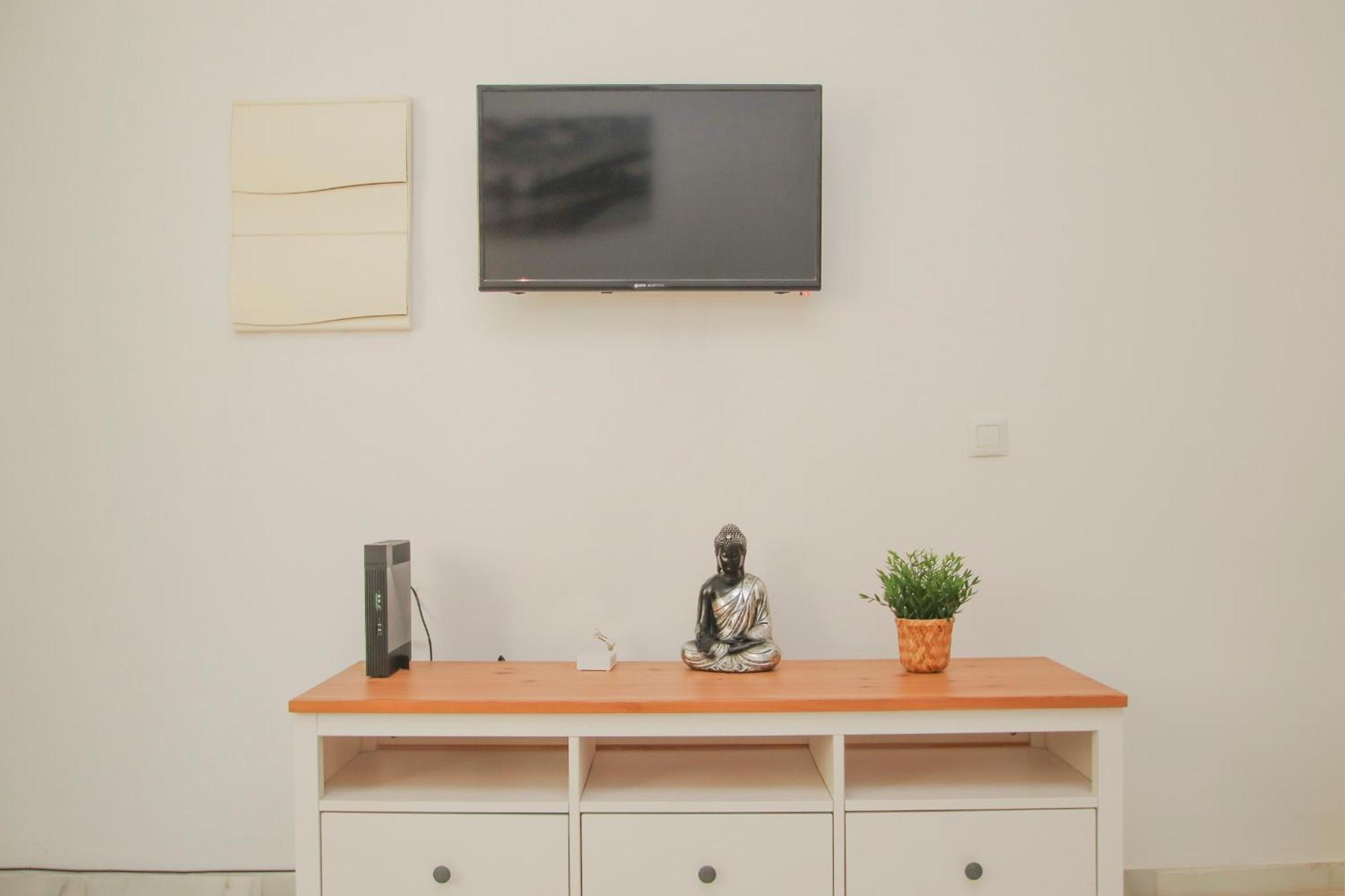 Lovely Apt In The City Center - 15M Walk Giralda Севілья Екстер'єр фото